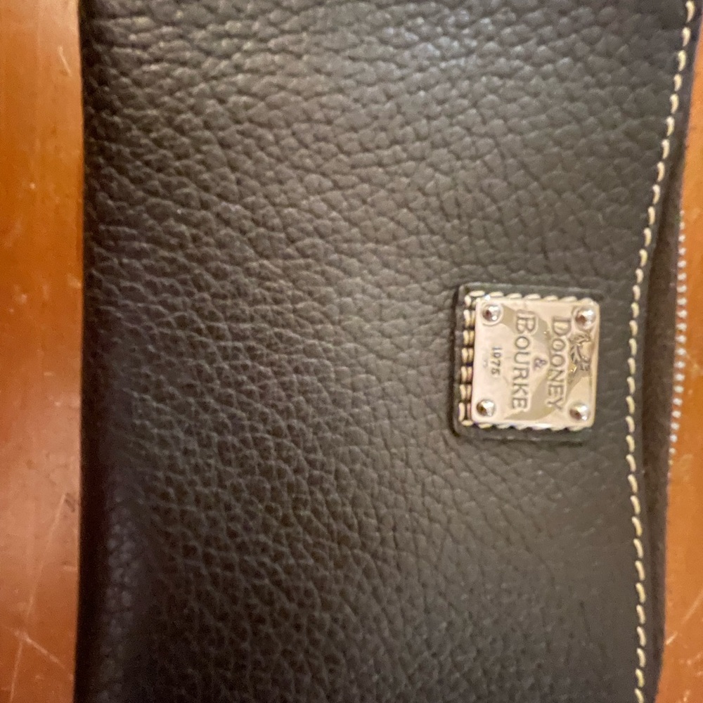 Dooney & Bourke Ladies black designer wallet - Picture 2 of 6